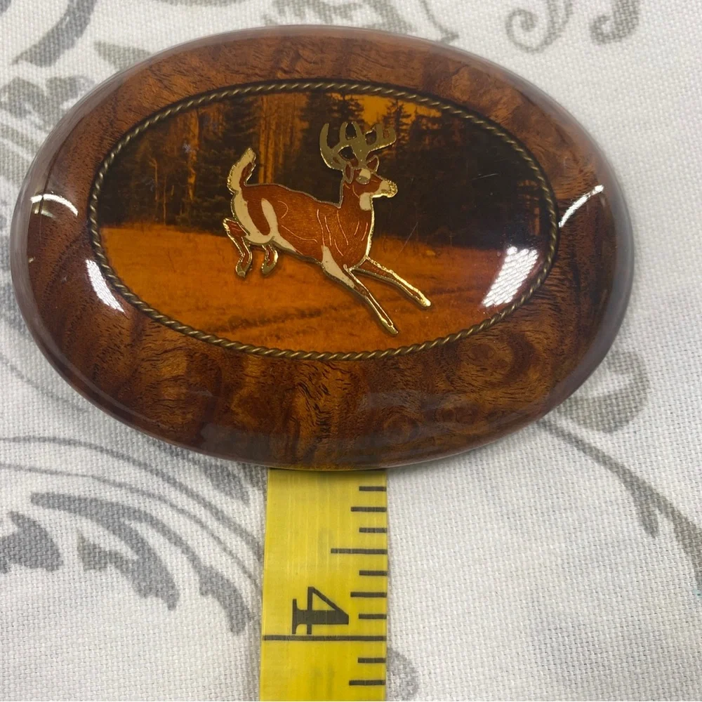 Inlaid DEER - Vintage Glossy Wood Artisan Belt Buckle - Perfect Hunters Gift!‎